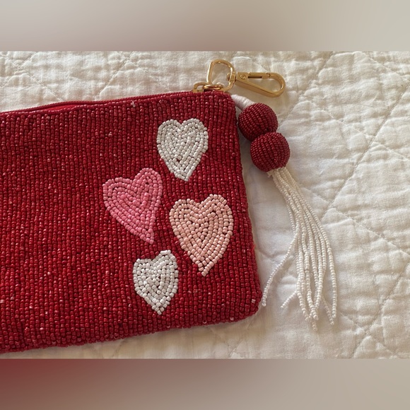 Red Beaded Heart Clutch - Picture 7 of 10